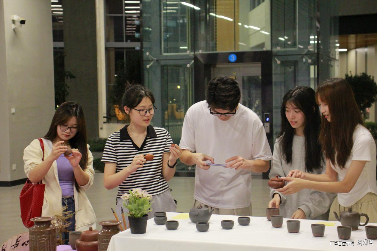 图片 1.png 图片 1.png